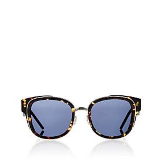 Christian Dior VeryDior 2N in Tortoise Sunglasses - Picture 3 of 4